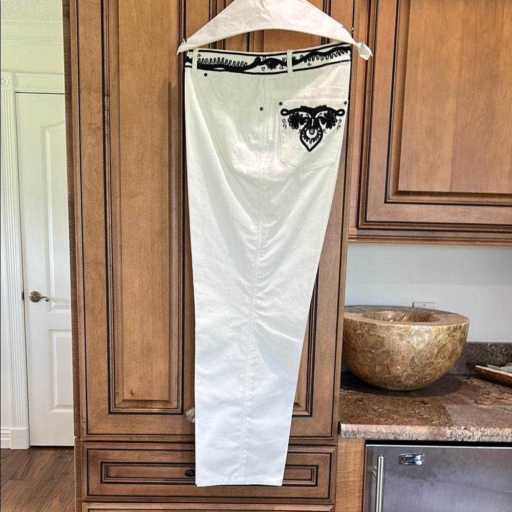 Per Se White Trousers with Black Embroidered Accents